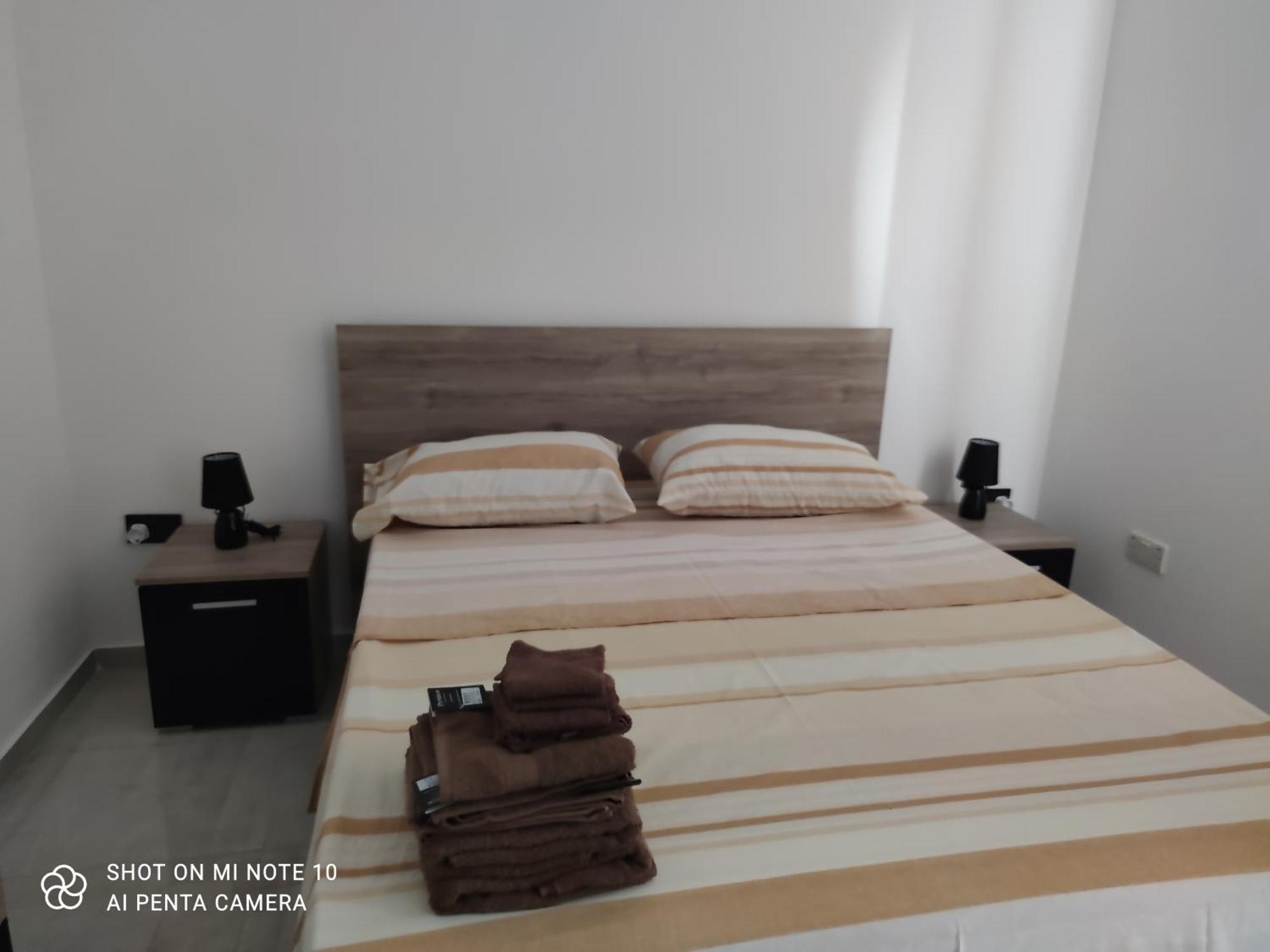Privilege suite Sliema Cameră foto